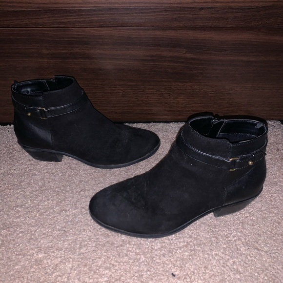 Black booties - Picture 1 of 2